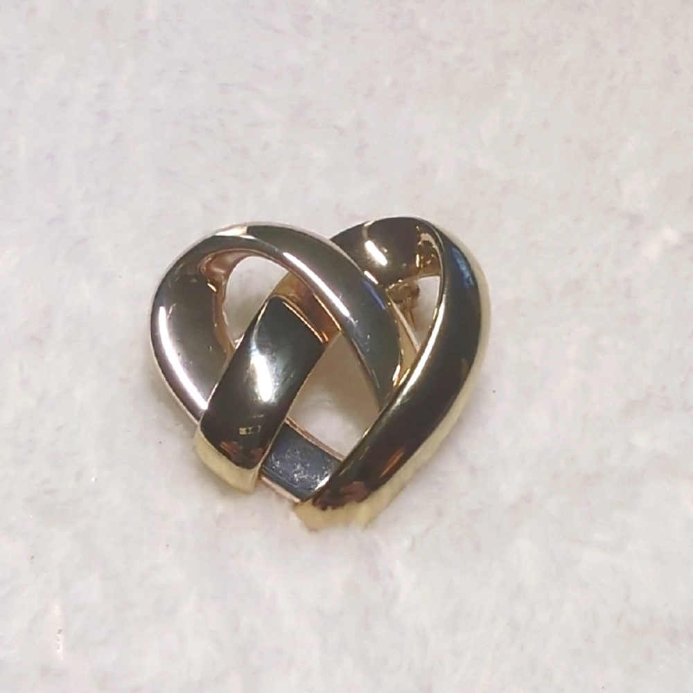 Vintage Goldtone and Silvertone Open Heart Brooch - Picture 2 of 4